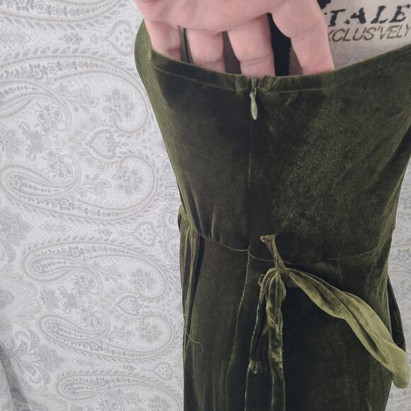 Merokeety Velvet one shoulder green dress Size Medium Goblincore Witchy Cocktail - Picture 4 of 11